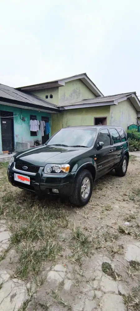 Ford Escape 2004 Bensin