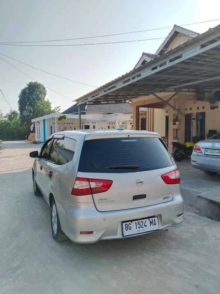 Nissan Grand livina 2014 Bensin