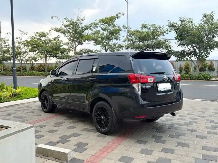 Toyota Kijang Innova 2017 Bensin