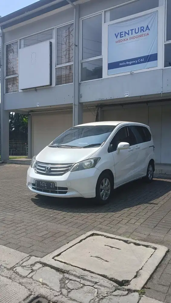 Honda Freed 2011 Bensin