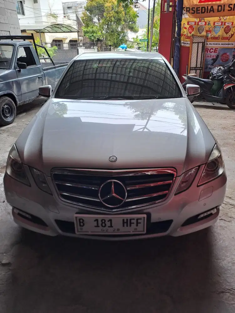 Mercedes-Benz E250 2010 Bensin