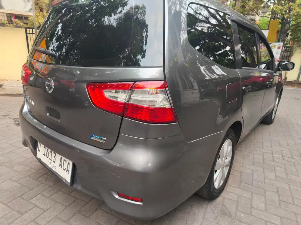 Nissan Grand livina 2014 Bensin
