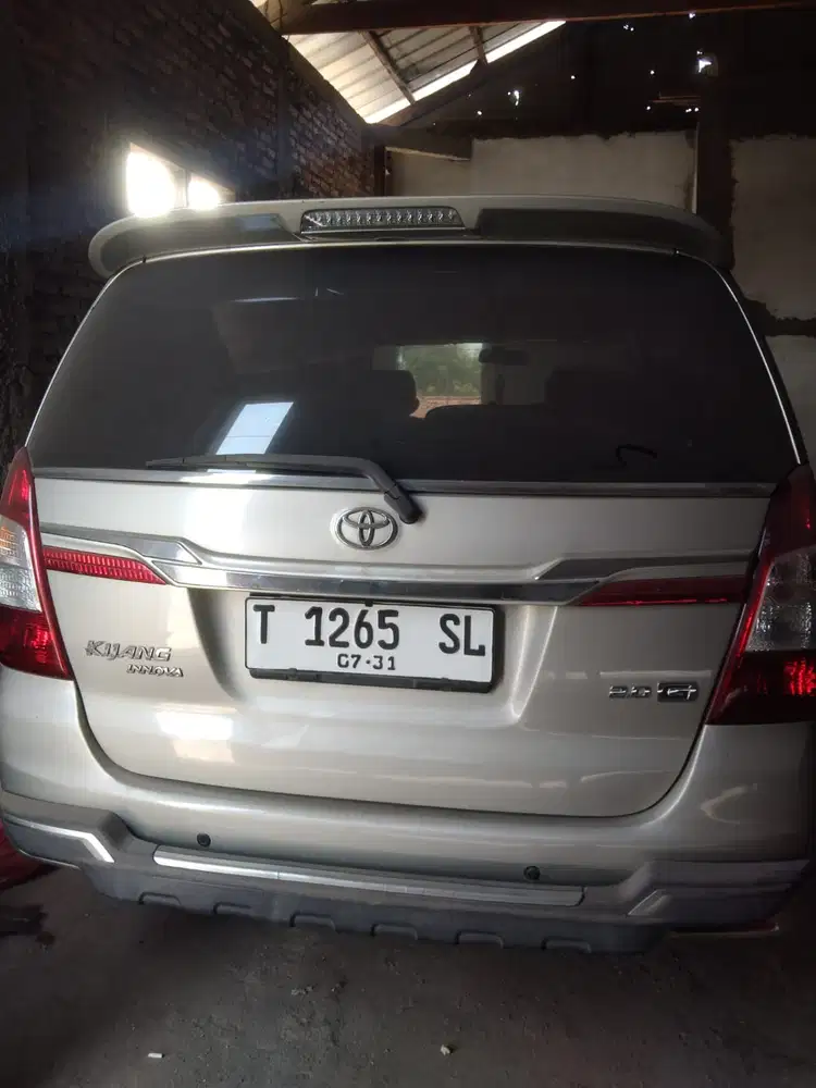 Toyota Kijang Innova 2014 Bensin