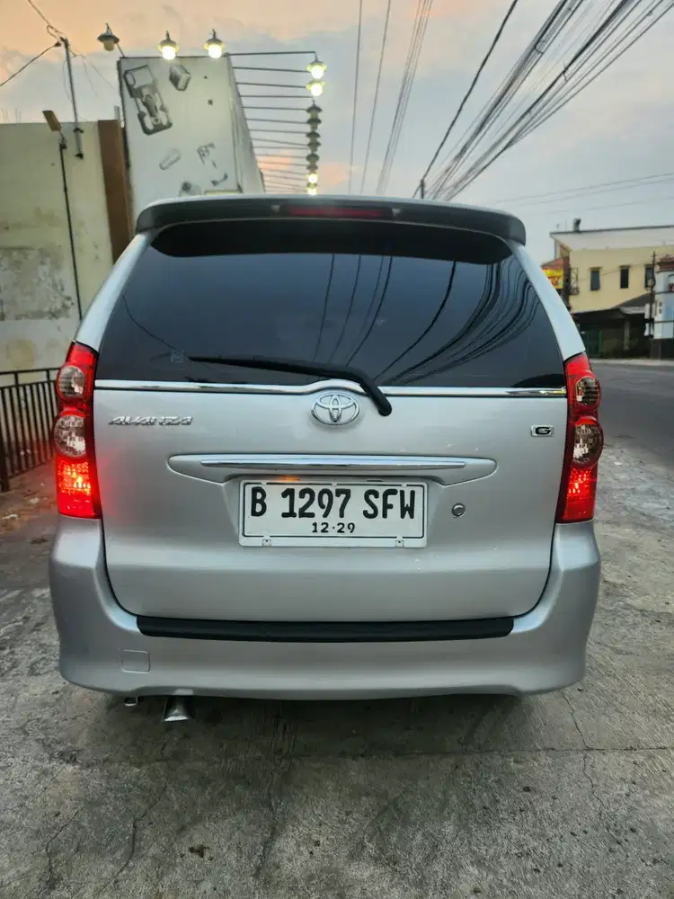 Toyota Avanza 2010 Bensin