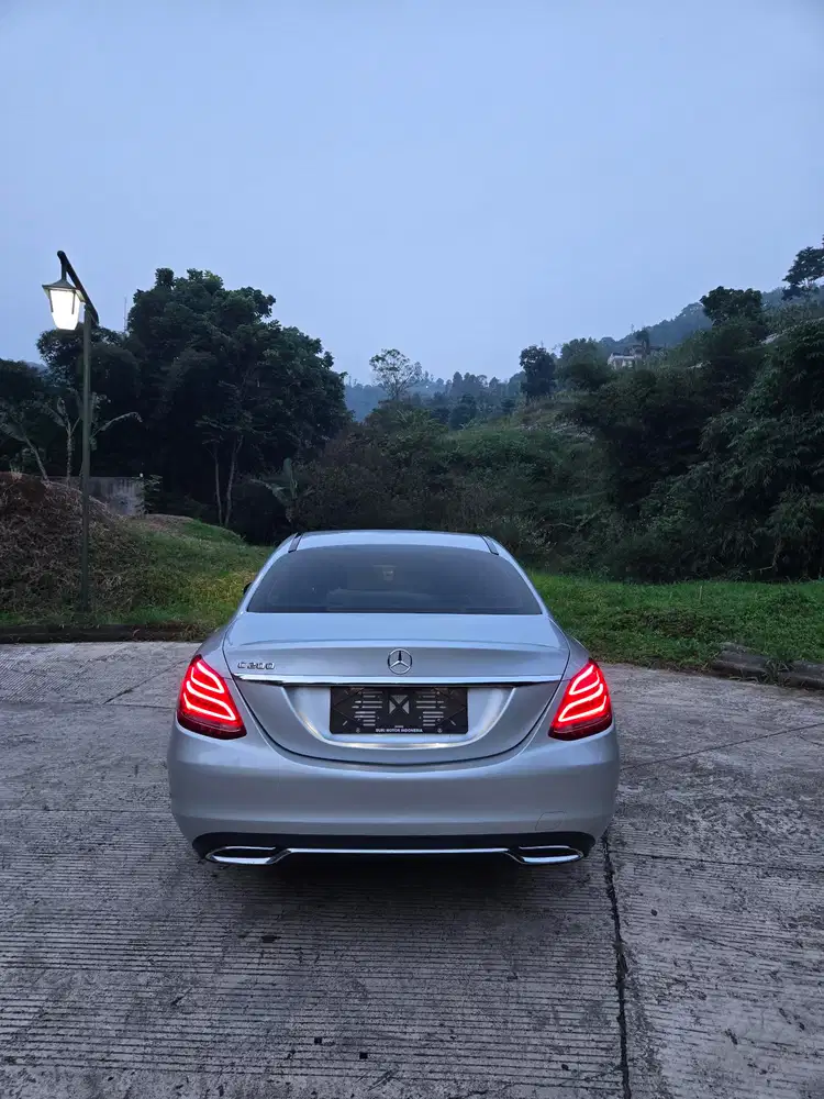 Mercedes-Benz C200 2014 Bensin