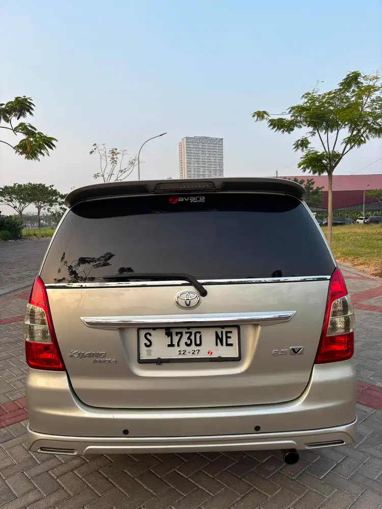 Toyota Kijang Innova 2012 Diesel