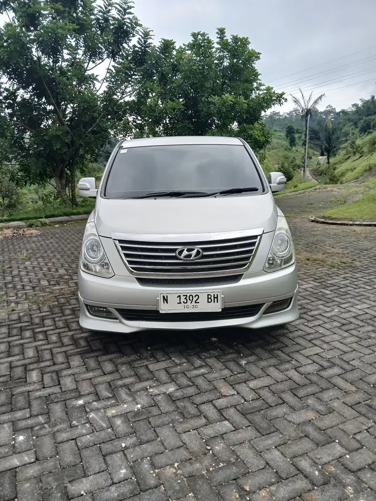 Hyundai H-1 2011 Bensin
