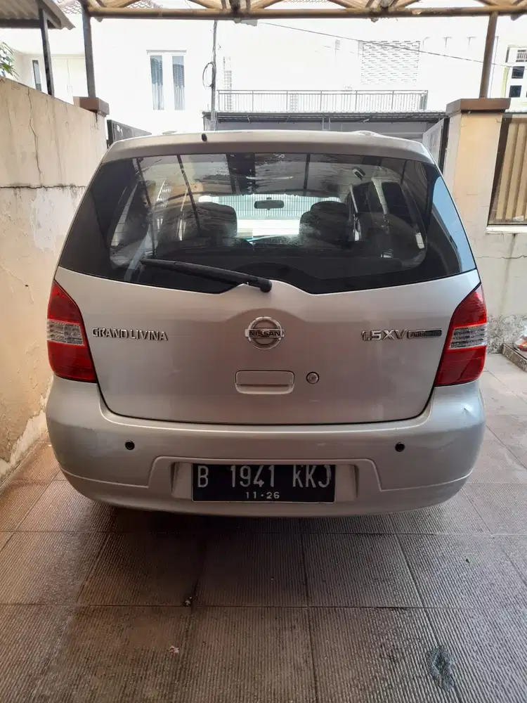 Nissan Grand livina 2011 Bensin