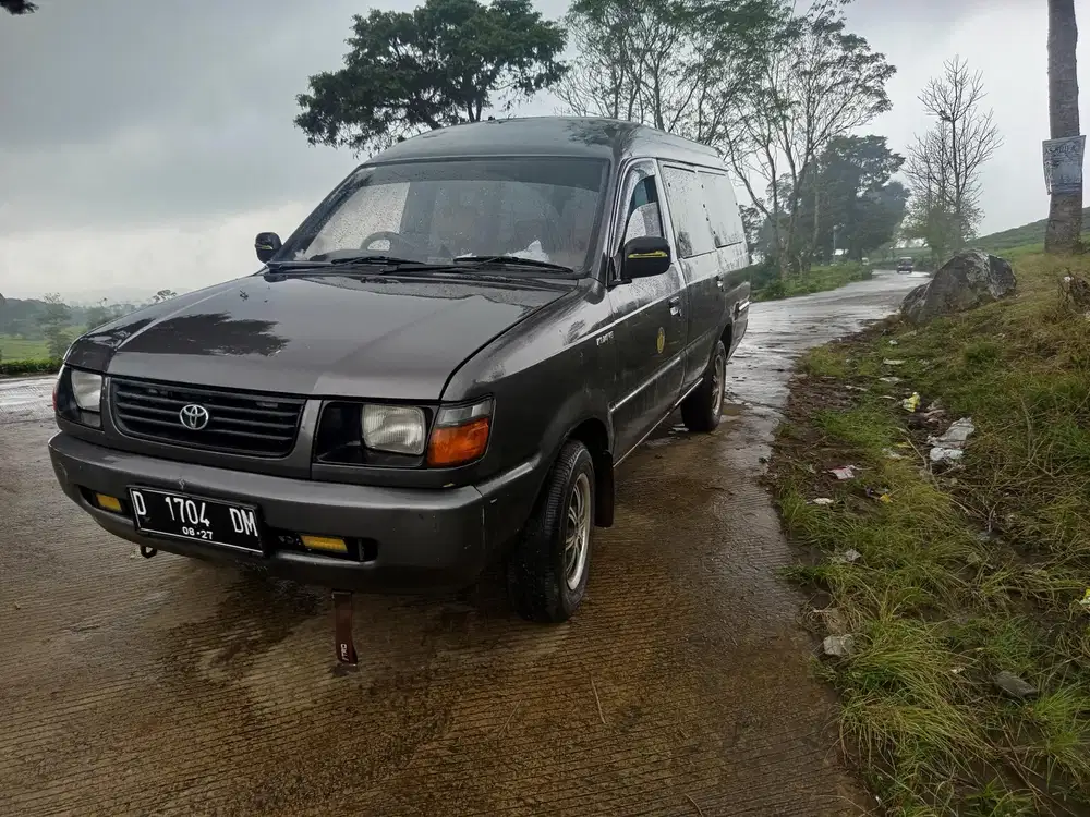 Toyota Kijang 1998 Bensin