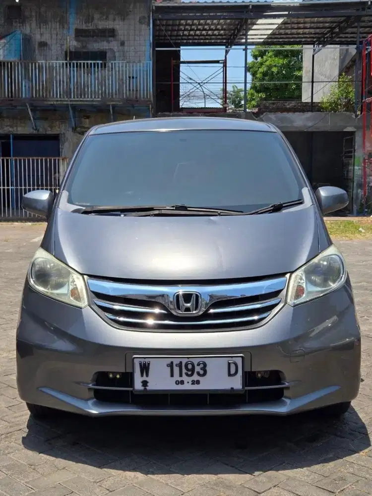 Honda Freed 2012 Bensin
