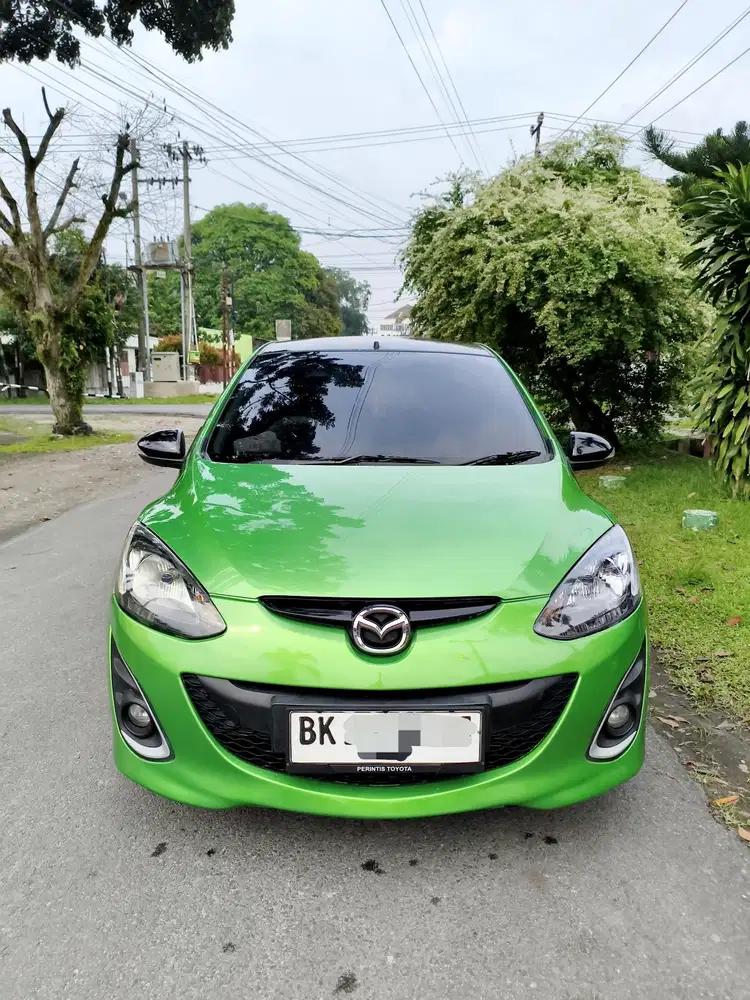 Mazda 2 2010 Bensin