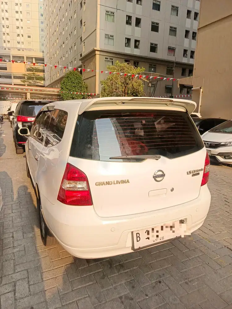 Nissan Grand livina 2012 Ultimate Bensin