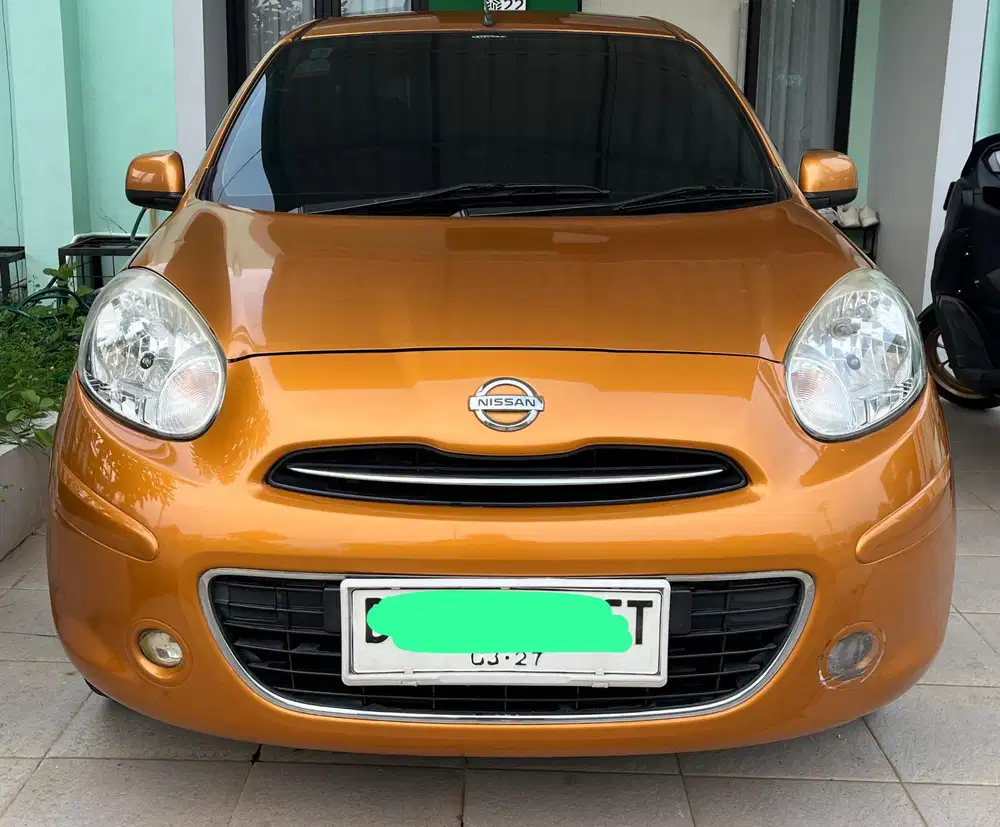 Nissan March 2012 Bensin