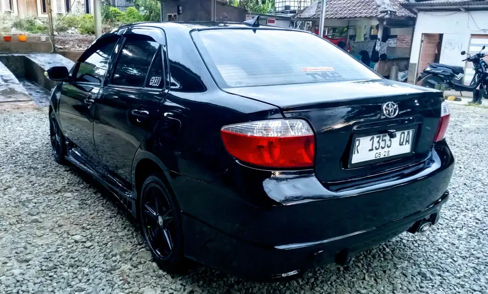 Toyota Limo 2005 Bensin