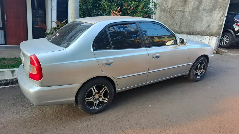 Hyundai Accent Verna 2002 Bensin