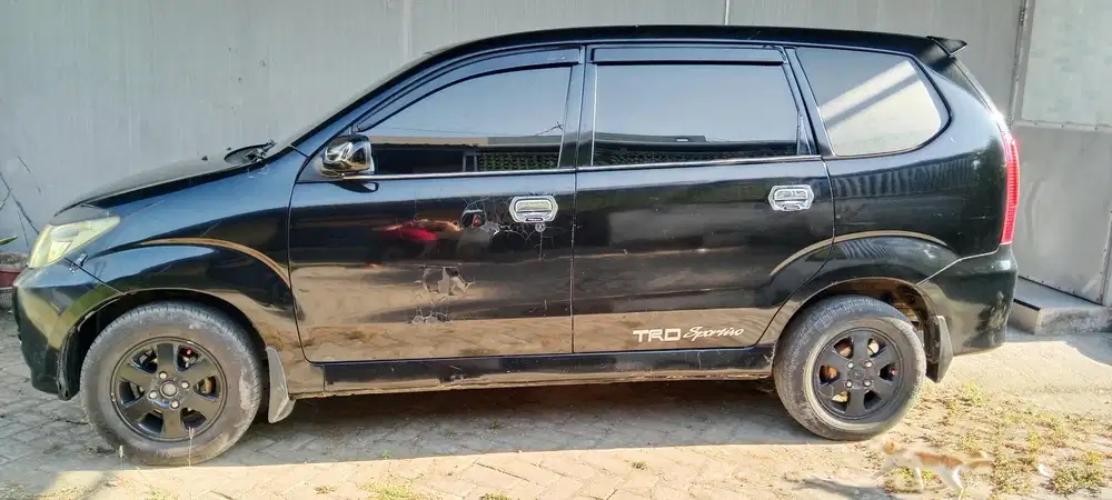 Toyota Avanza 2004 Bensin