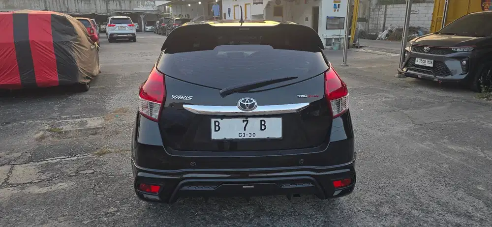 Toyota Yaris S AT TRD 2015 Low KM 8.163 Black