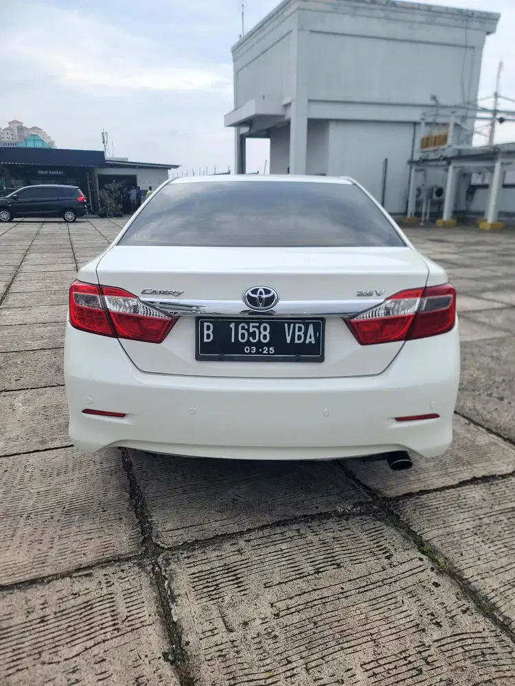 Toyota Camry 2013 Bensin