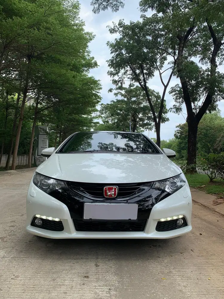 HONDA CIVIC  EURO 1.8 AT 2012 KM 80RB