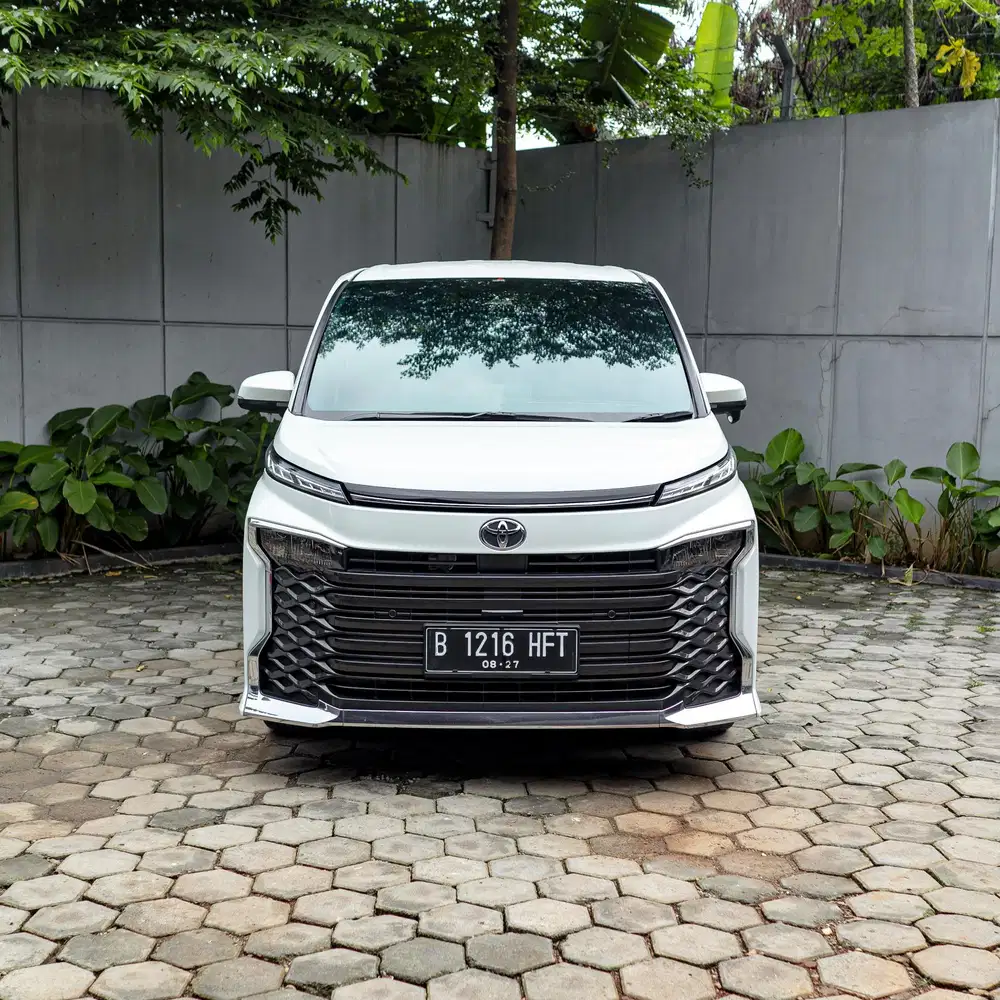Toyota Voxy 2022 Bensin