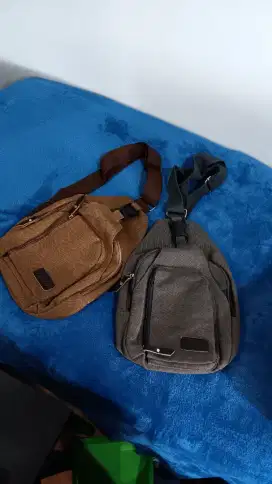 Tas selempang unisex