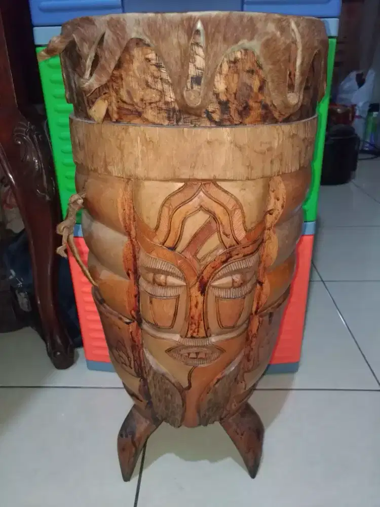 Gendang tabuh kayu antik vintage ukiran asli Namibia Afrika