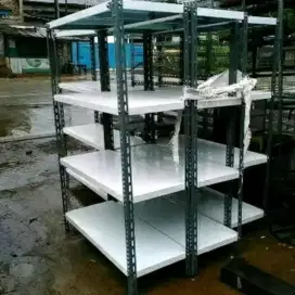 Rak besi siku lubang