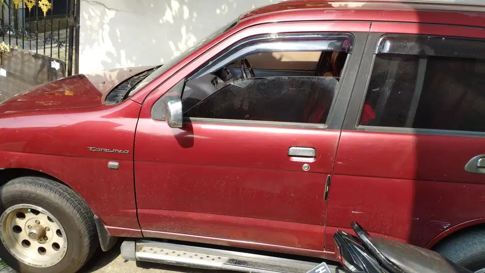 Daihatsu Taruna 2004 Bensin