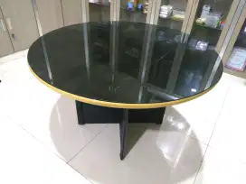 Furniture Meja Bulat bekas