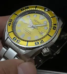 99 persen like new Seiko Sumo Yellow SBDC017 limited edition