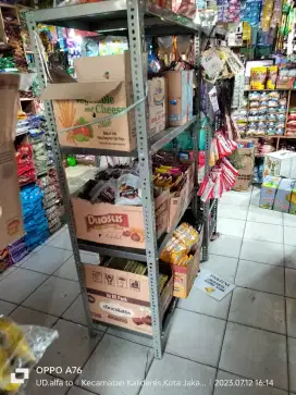 Rak besi siku lobang termurah