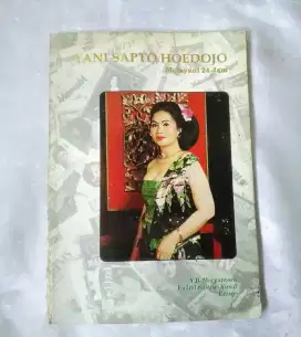 BUKU BIOGRAFI YANI SAPTO HOEDOJO (COLLECTOR ONLY)
