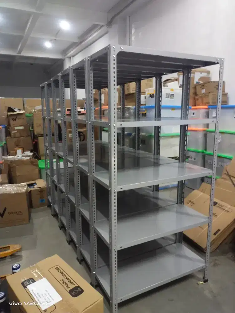 Rak besi siku siap antar