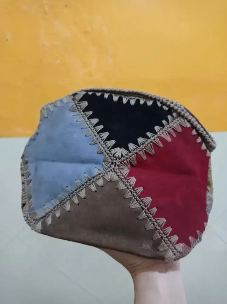 Puch Makeup / Tas Makeup Bahan Suede