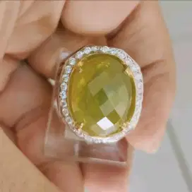 Natural Yellow And Green Sapphire 18.69 Ct Natural Color Heat-A Memo