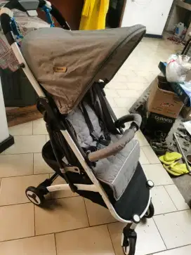 Stroller merk Looping Perancis, SECOND SEPERTI BARU, Bahan Kokoh, Bdg