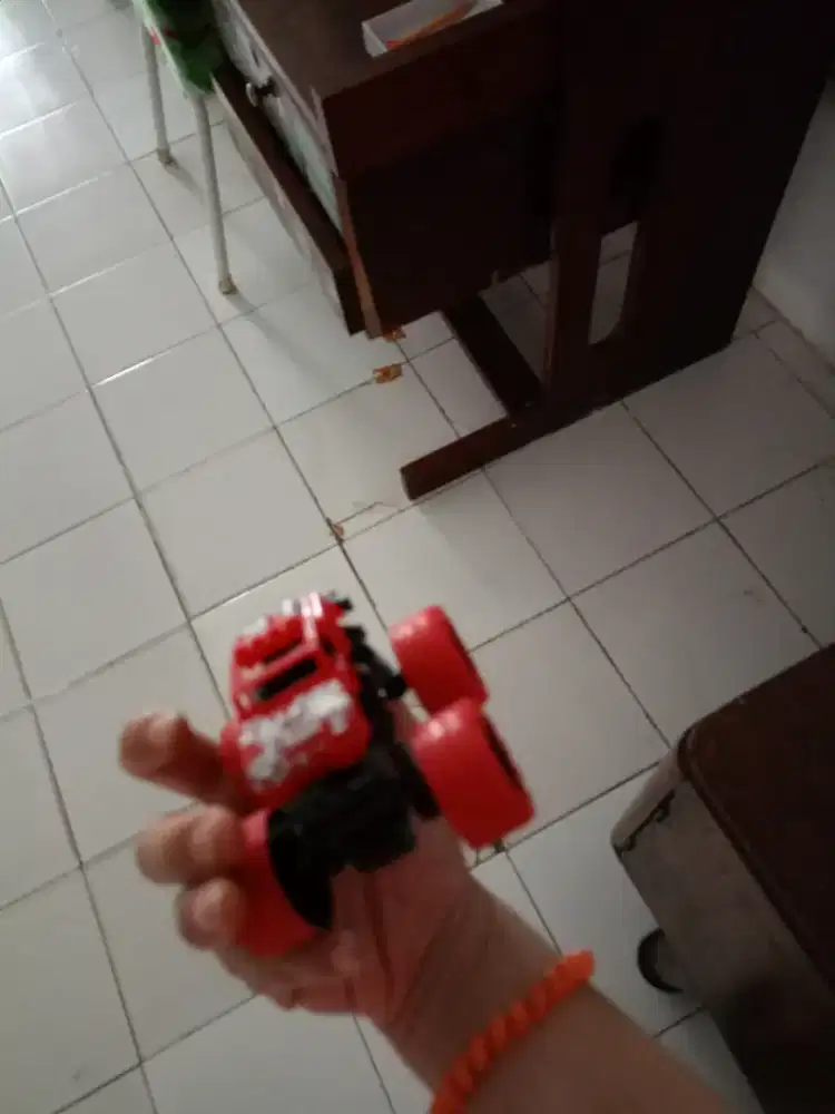 Mobil an anak pullback