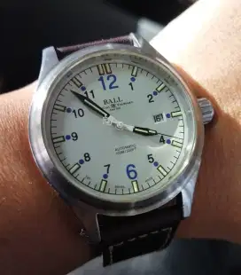 Jam tangan Ball