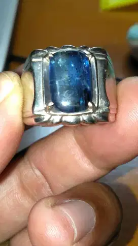 Natural Kyanite like Blue Sapphire Safir