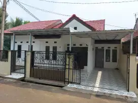 RUMAH HOOK FRES Di Dukuh Zamrud Mustika Jaya Bekasi Timur