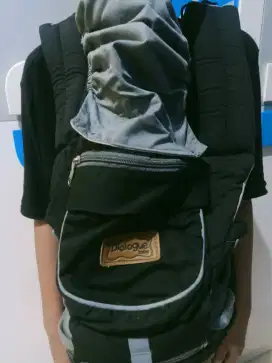 Gendongan bayi hipseat