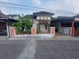 RUMAH 5 MENIT KE KAMPUS UNDIP TEMBALANG
