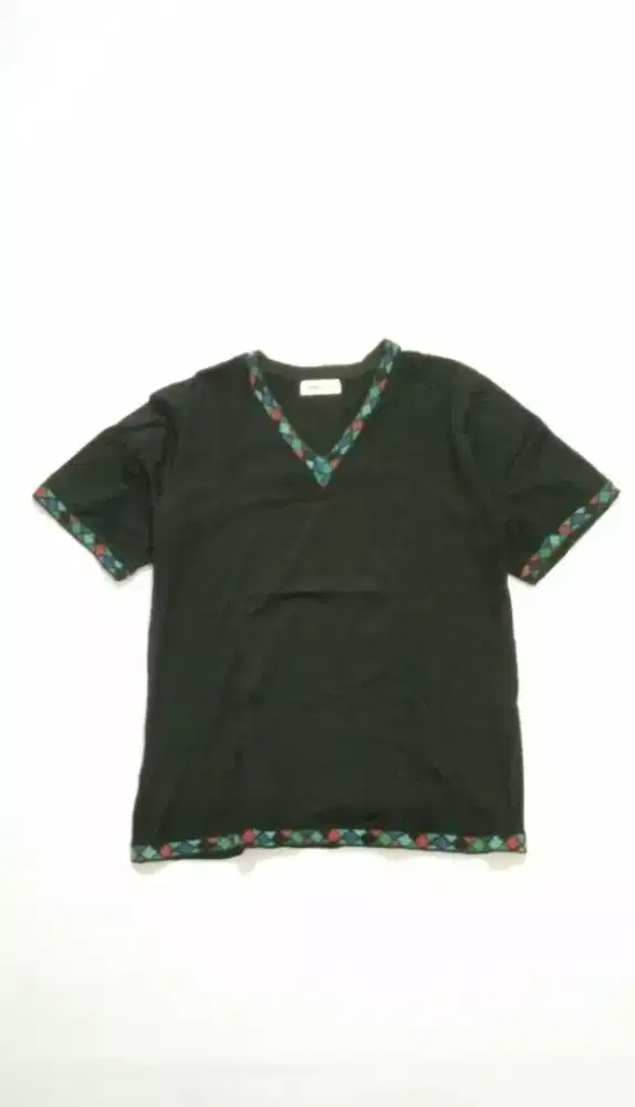 YsL t_shirt/v neck kaos