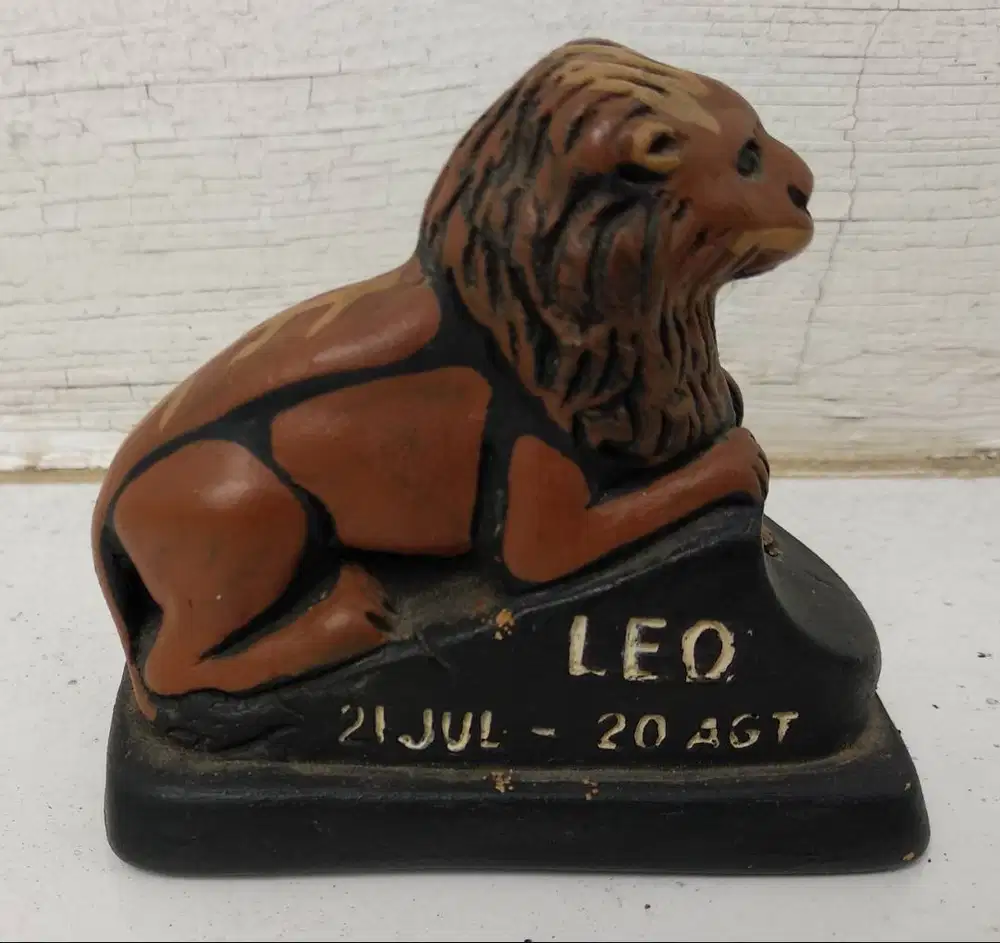 Zodiak Leo Tempat Ballpoin
