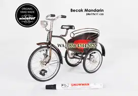 Souvenir Pajangan miniatur becak Tionghoa China Tiongkok Mandarin