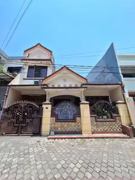 Dijual rumah semolowaru elok dekat merr