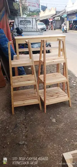 Rak pot bunga.jati belanda