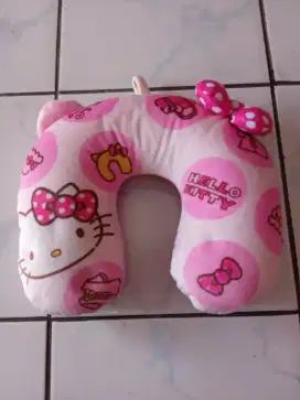 Bantal leher hellokitty