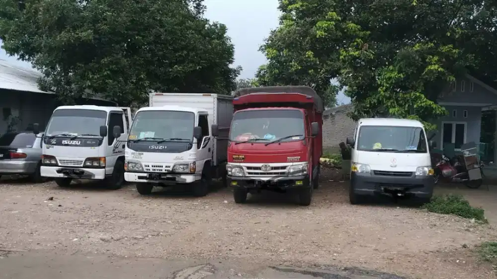 Sewa mobil truk box bak alam sutra