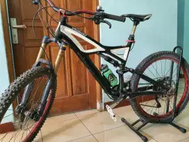Sepeda Specialized Enduro M5
